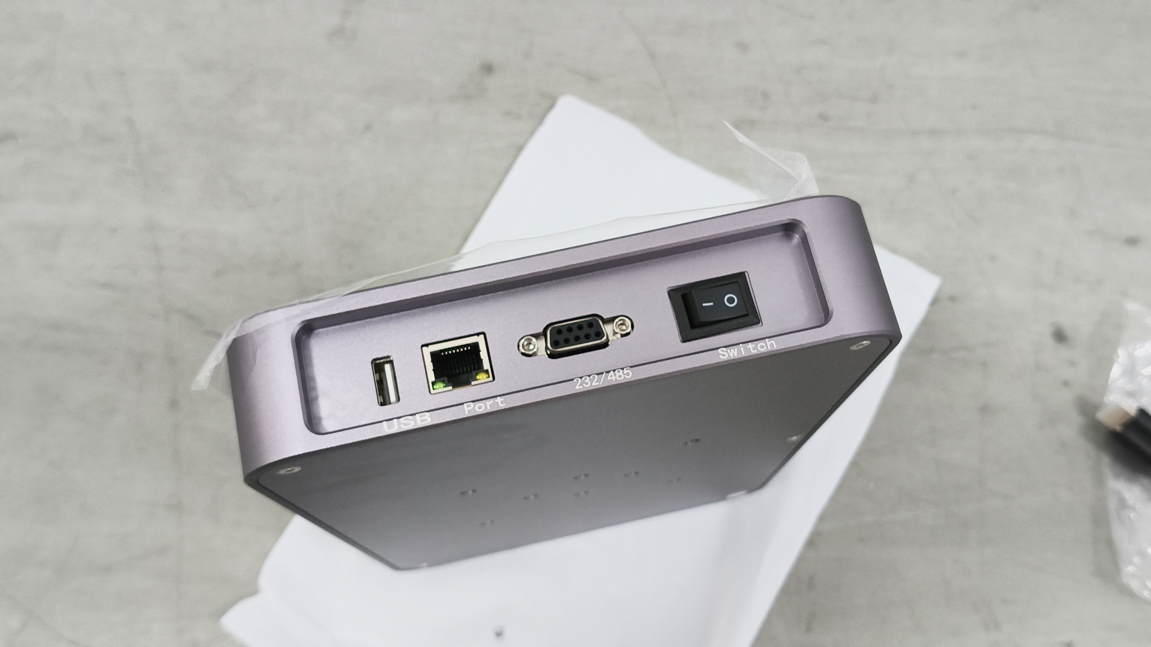 Original CH-T10H8 photograph showing USB, Ethernet, 232/485 connector and power switch